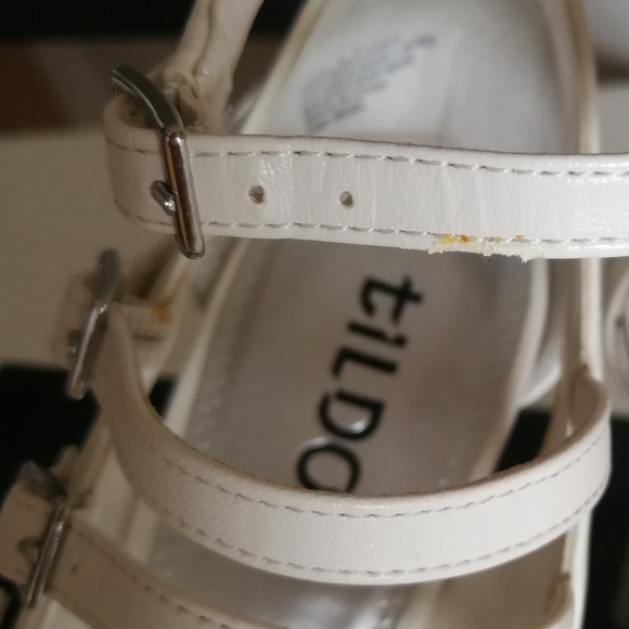 ❤️[3/$35] Tildon Janessa Strappy White Heels - Picture 12 of 12